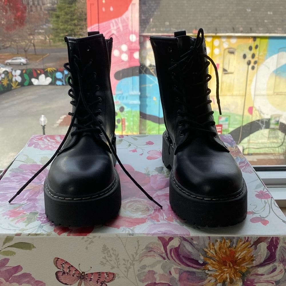 Steve Madden Betty Boots